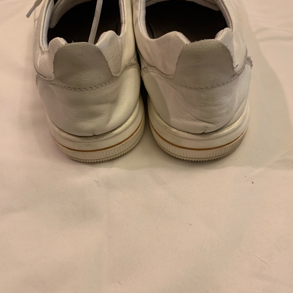 Gucci Leather Sneakers - Picture 8 of 15